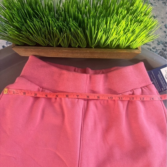 Champion Reverse Weave Shorts Pink Color Logo Mens Size Small
NWT - Picture 6 of 8